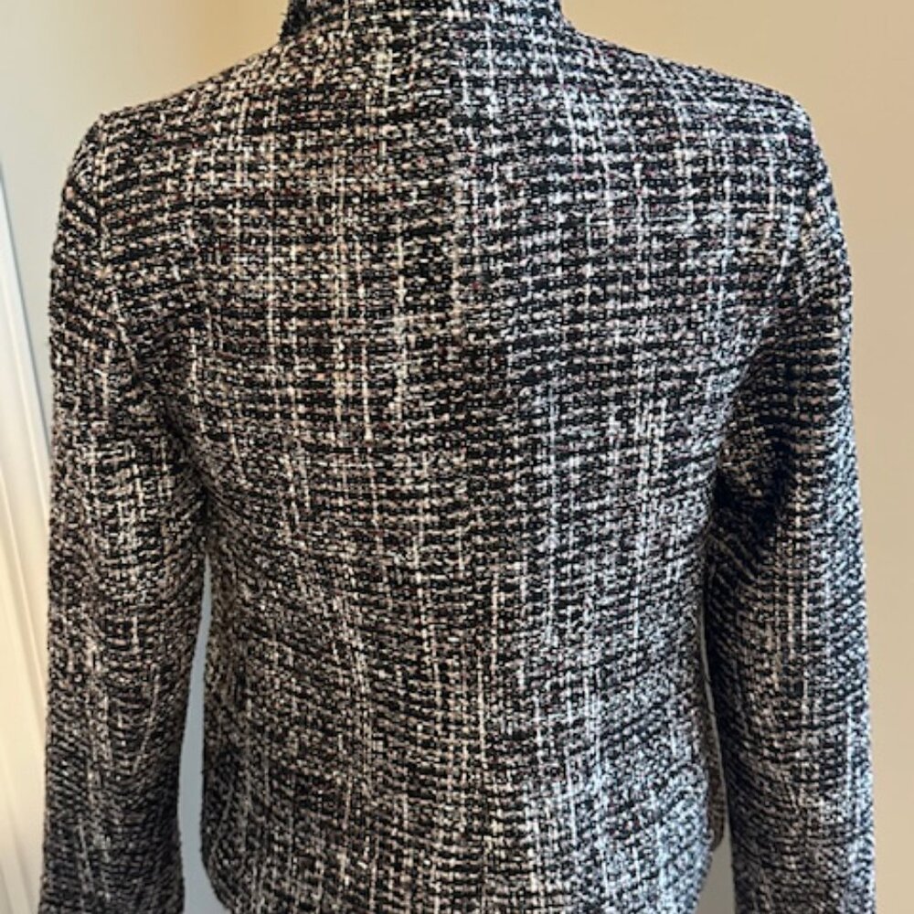Brand new Banana Republic Jacket, Size XS - Picture 5 of 11